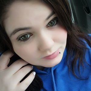 Meet your Posher, Courtney